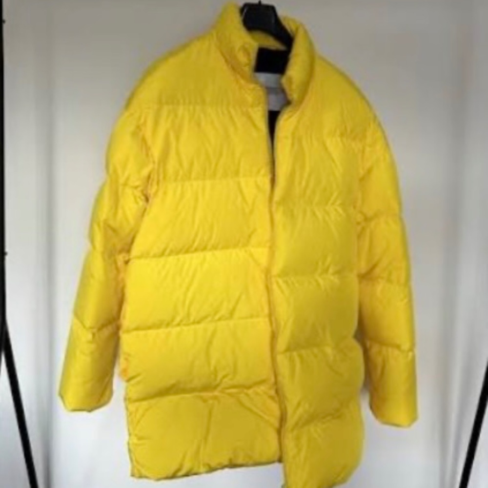 Snow Fun /EUC Oversized Calvin Klein 205 W. 39th St. New York Down Coat/Jacket/M